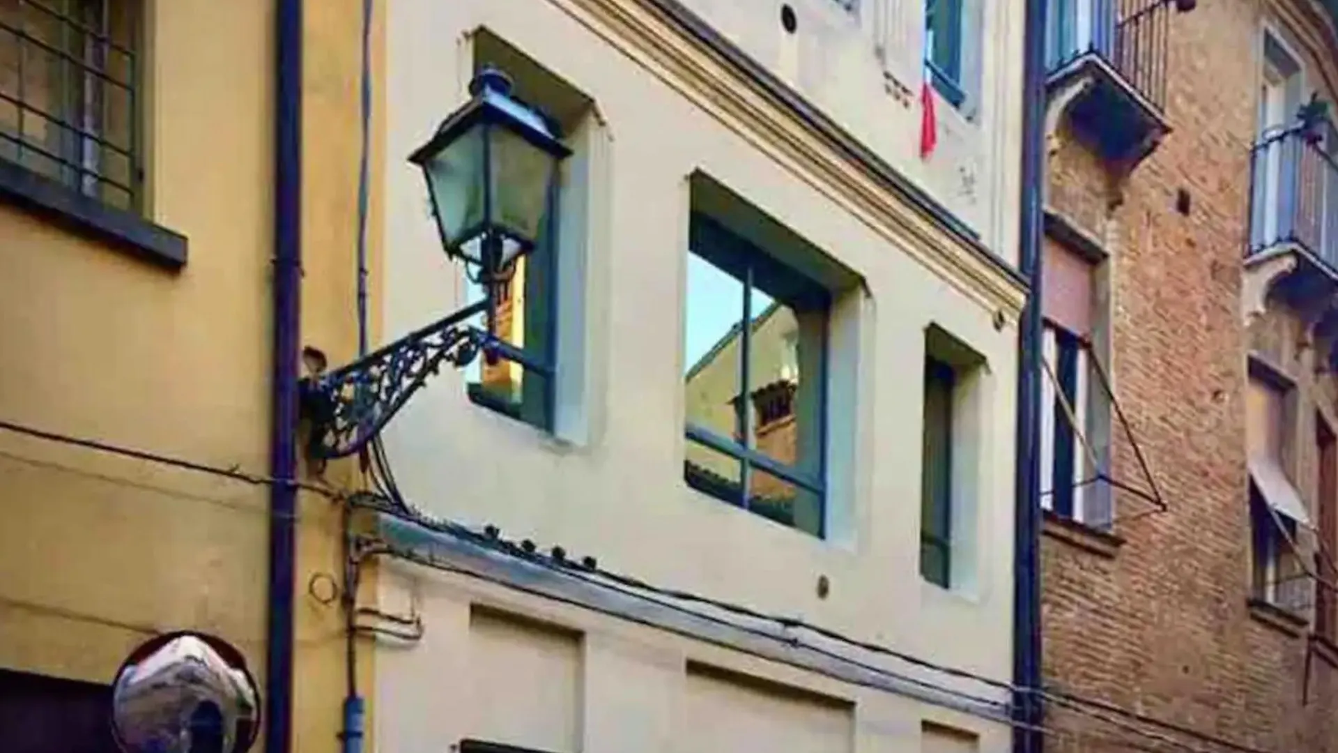 Ferrara Centro Apartment